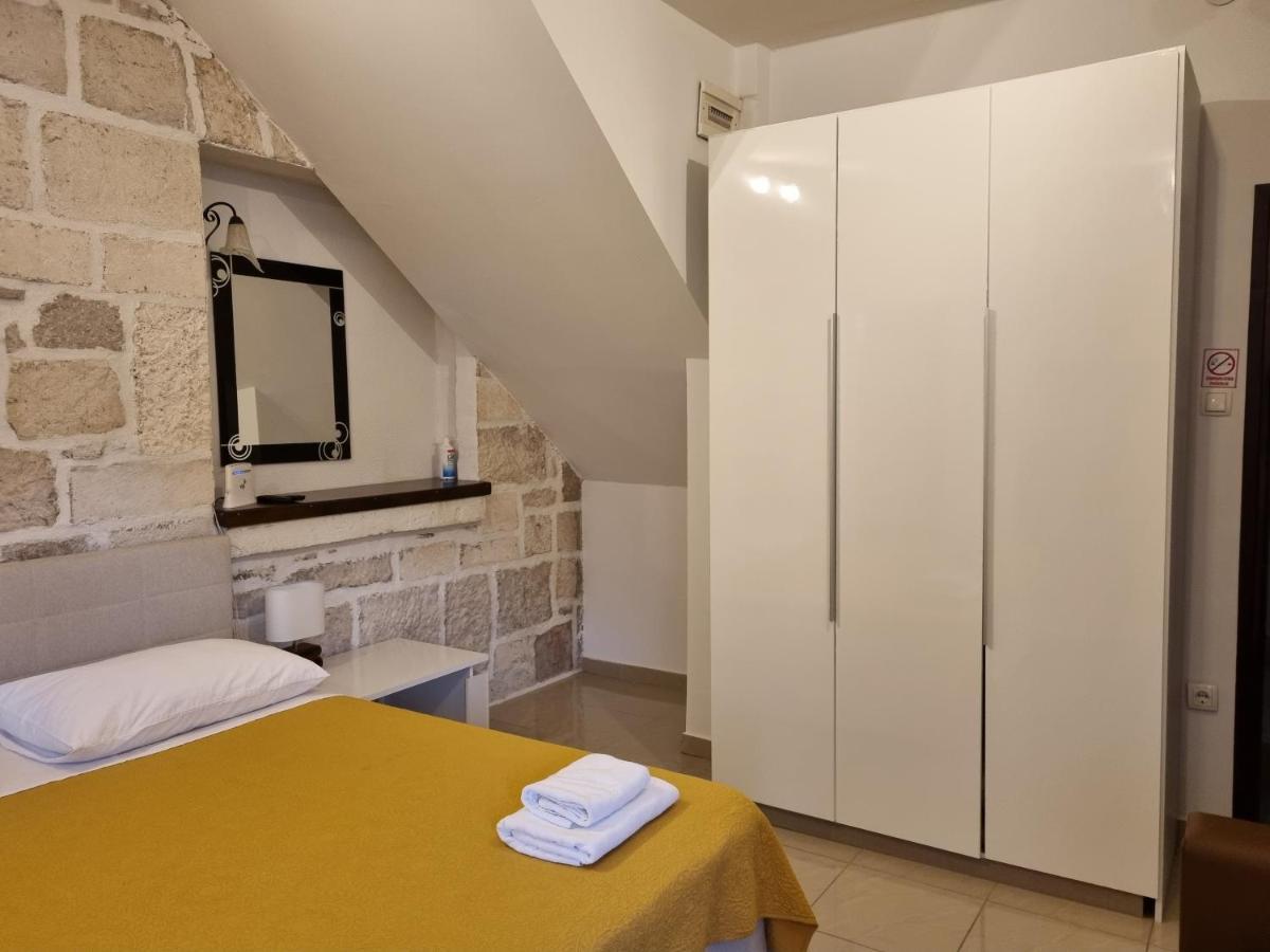 Guest House Renata1 Zadar Ngoại thất bức ảnh